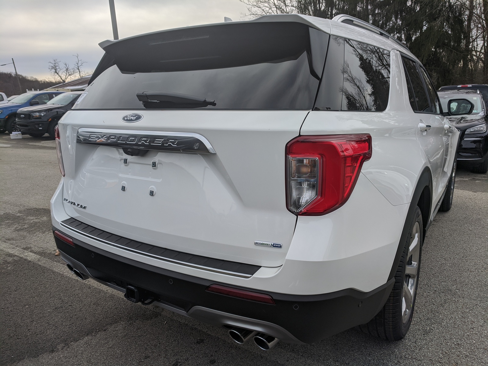 New 2020 Ford Explorer Platinum in Star White Metallic Tri-Coat