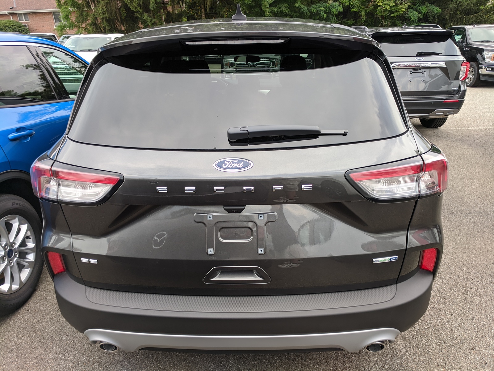 New 2020 Ford Escape SE in Magnetic Metallic | Greensburg, PA | #F03496