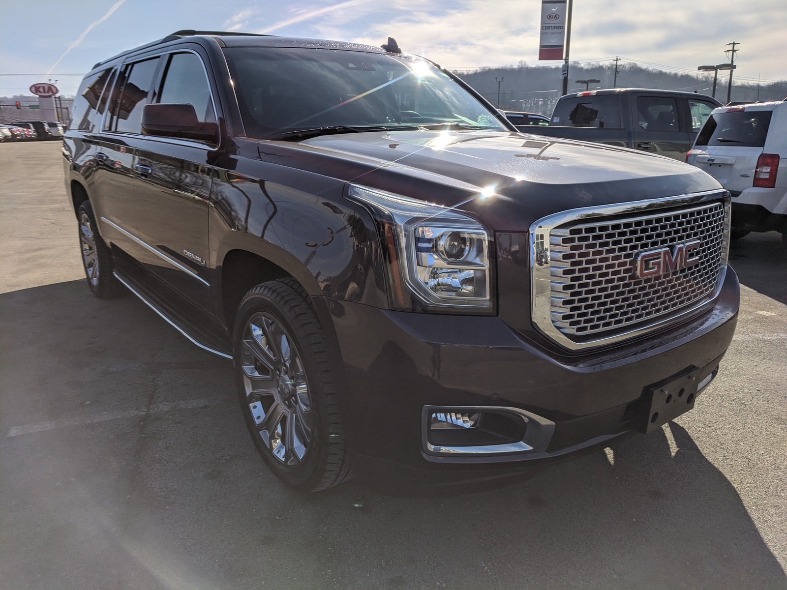 Certified Pre-Owned 2016 GMC Yukon XL Denali in Midnight Amethyst