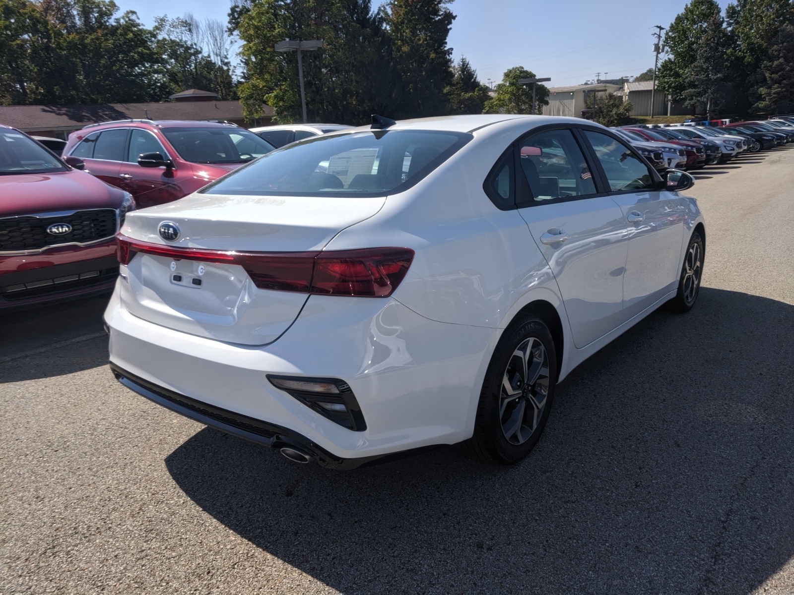 New 2020 Kia Forte LXS in Clear White | Greensburg, PA | #K04086